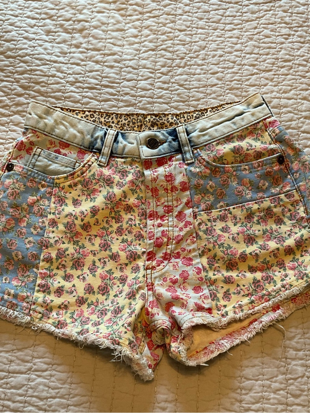 Anthropologie Farm Rio Floral Patchwork Jean Shorts - Picture 11 of 15